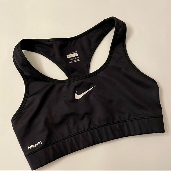 Nike Unpadded sports bra - Picture 1 of 5